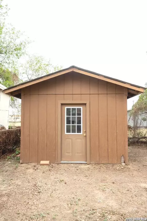 Other - 105 S Sayers, Devine, TX 78016 photo 6 of 8