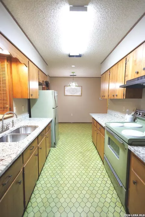 Kitchen - 105 S Sayers, Devine, TX 78016 photo 3 of 3