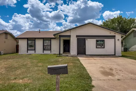 8939 Old Sky Hbr, San Antonio, TX 78242