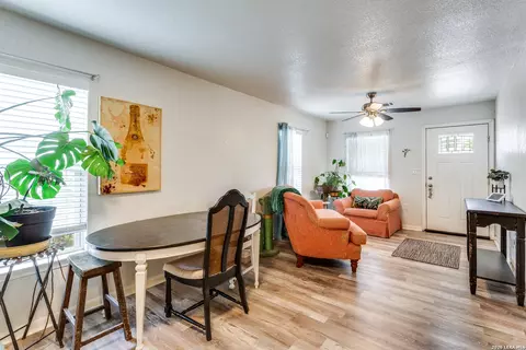 266 Bundy St, San Antonio, TX 78220