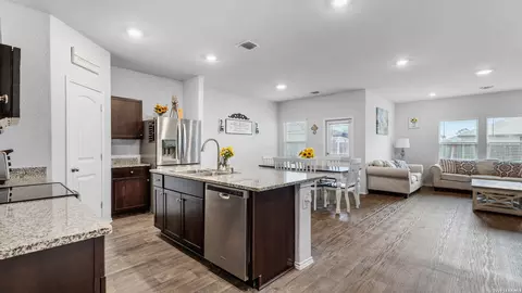 731 Monarch Dr, Seguin, TX 78155