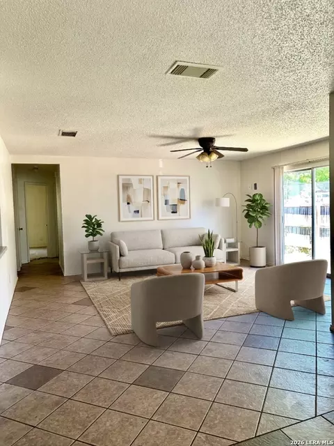 9831 Foxmoor, San Antonio, TX 78245