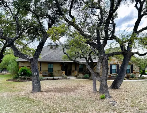 1715 Mountain Spgs, Canyon Lake, TX 78133