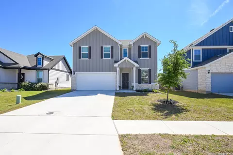 809 Beacon Hts, Seguin, TX 78155