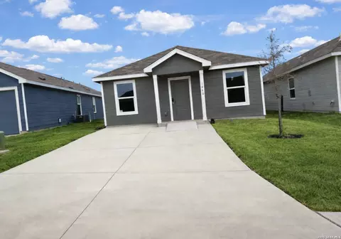 1030 Snedeker Dr, San Antonio, TX 78221