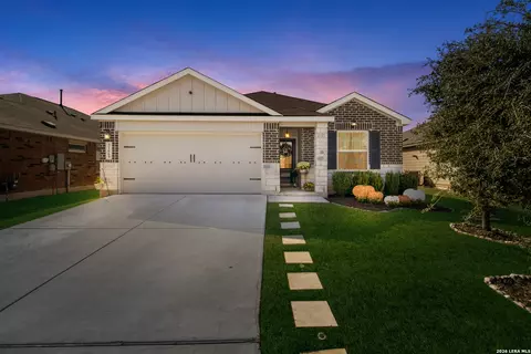 31669 Far Away, Bulverde, TX 78163
