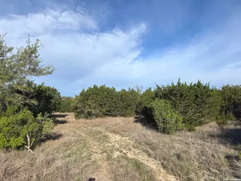 0001 Fm 2828, Bandera, TX 78003