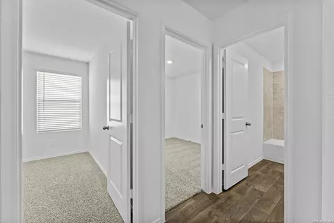 Entry Way - 15427 Mint Patch Mdw, Von Ormy, TX 78073 photo 2 of 3