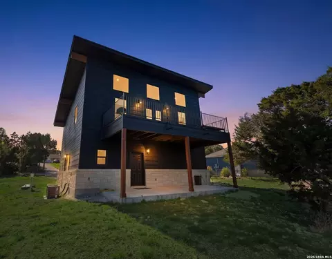 677 Stagecoach, Spring Branch, TX 78070