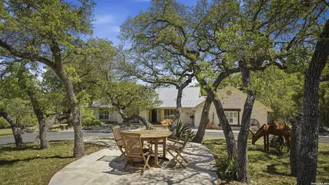 145 Valley Home, Comfort, TX 78013