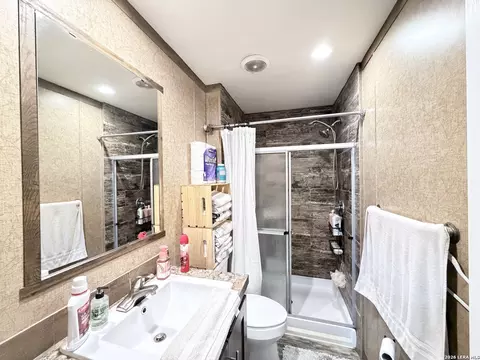 152 County Road 2667, Devine, TX 78016 photo 40