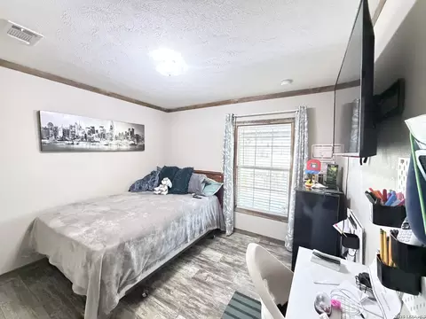 152 County Road 2667, Devine, TX 78016 photo 38