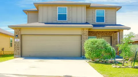 141 Bunkers Hill Rd, Floresville, TX 78114