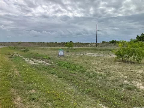 143 Pompano, Rockport, TX 78382