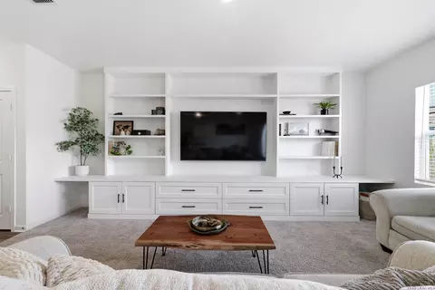 7726 Fern Holw, San Antonio, TX 78252