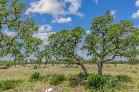 100 Spring Xing, Junction, TX 76849 photo 5