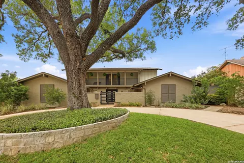2203 Briarwood Dr, San Antonio, TX 78209