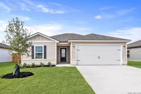 16205 Farmer, Lytle, TX 78052
