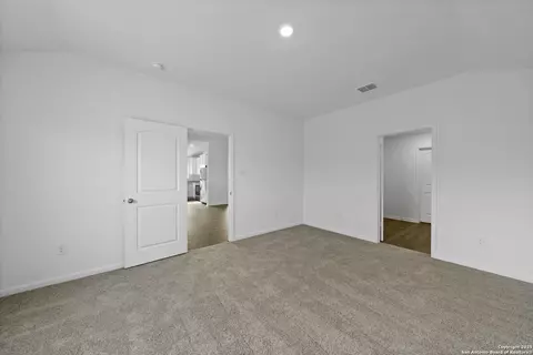 16177 Farmer, Lytle, TX 78052 photo 12