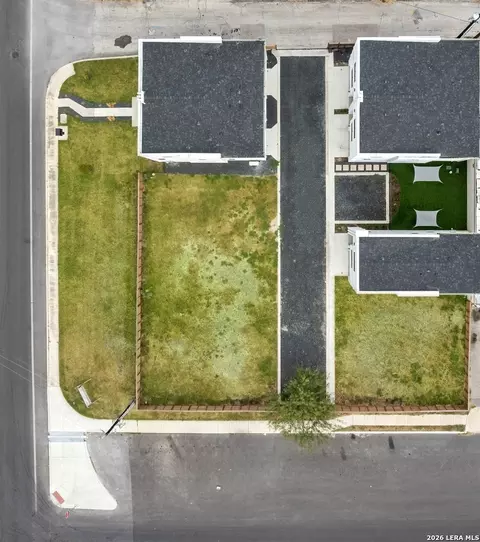 3204 N Elmendorf, San Antonio, TX 78201