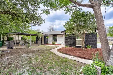 5207 Hemphill Dr, San Antonio, TX 78228
