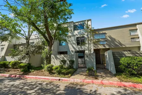 3103 Eisenhauer Rd #J 11, San Antonio, TX 78209