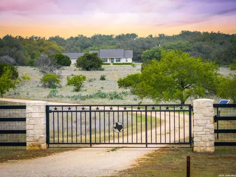 155 Maverick, New Braunfels, TX 78132