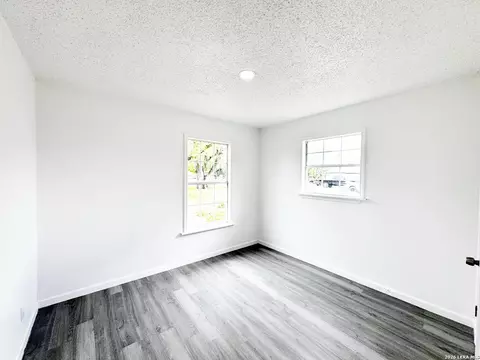 Bedroom - 501 Corley Dr, Devine, TX 78016 photo 4 of 6