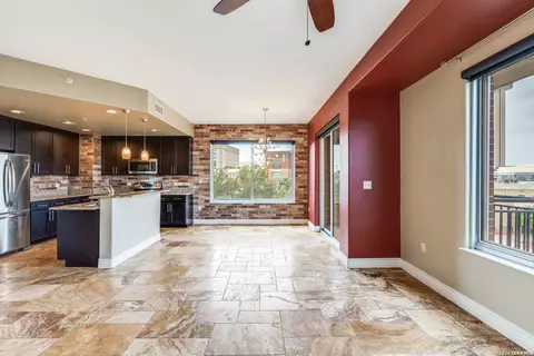 215 N N Ctr #307, San Antonio, TX 78202