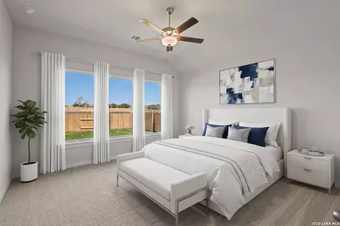 Bedroom - 520 Paramus Park, Cibolo, TX 78108 photo 4 of 5