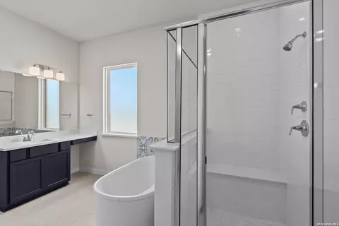 Bath - 520 Paramus Park, Cibolo, TX 78108 photo 4 of 4