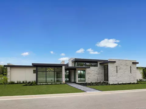 22 Vista Gredos, San Antonio, TX 78257