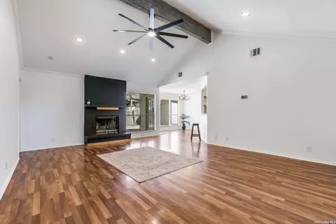 6303 Scrub Jay, San Antonio, TX 78240