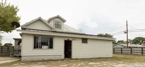 Other - 110 W Benton Ave, Devine, TX 78016 photo 2 of 2
