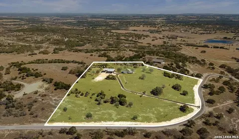 158 Watch Hl, Stonewall, TX 78671