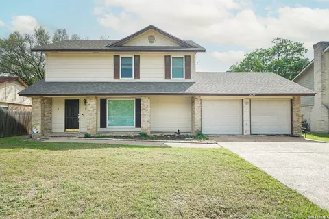2822 Burning Trail St, San Antonio, TX 78247