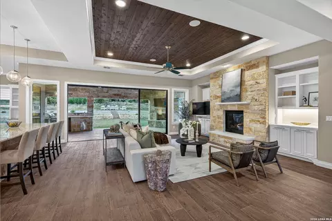 209 Mayapple, Horseshoe Bay, TX 78657