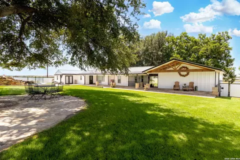 2431 Fm 467, Seguin, TX 78155