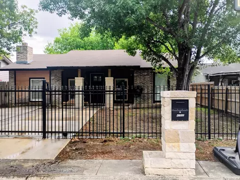 6750 Paradise Oak Dr, San Antonio, TX 78227