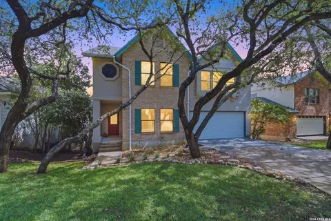 17510 Emerald Canyon Dr, San Antonio, TX 78232