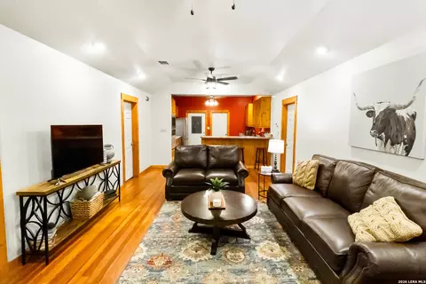 Living - 201 Brinkoeter St, Poth, TX 78147 photo 1 of 4