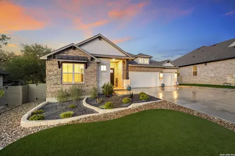 374 Bridle Trl, New Braunfels, TX 78132