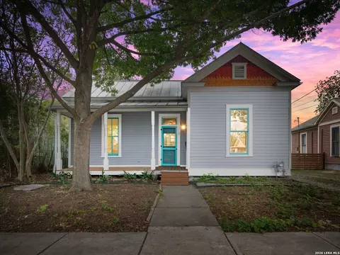 318 Sadie St, San Antonio, TX 78210