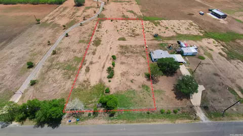00 Crow Ln, Adkins, TX 78101