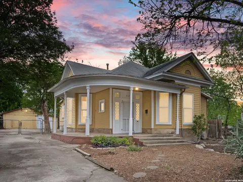 612 N Pine St, San Antonio, TX 78202