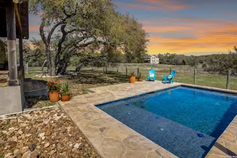230 Falling Hls, New Braunfels, TX 78132