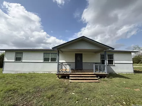 281 Oak Rd, Harper, TX 78631