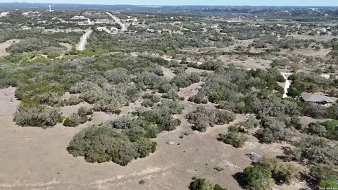 2124 Francisco Pass, Canyon Lake, TX 78133