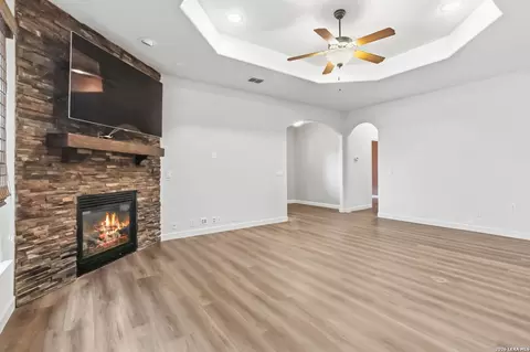 2107 Pecan Hvn, New Braunfels, TX 78130