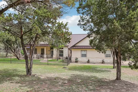 223 Summer Gln, New Braunfels, TX 78132
